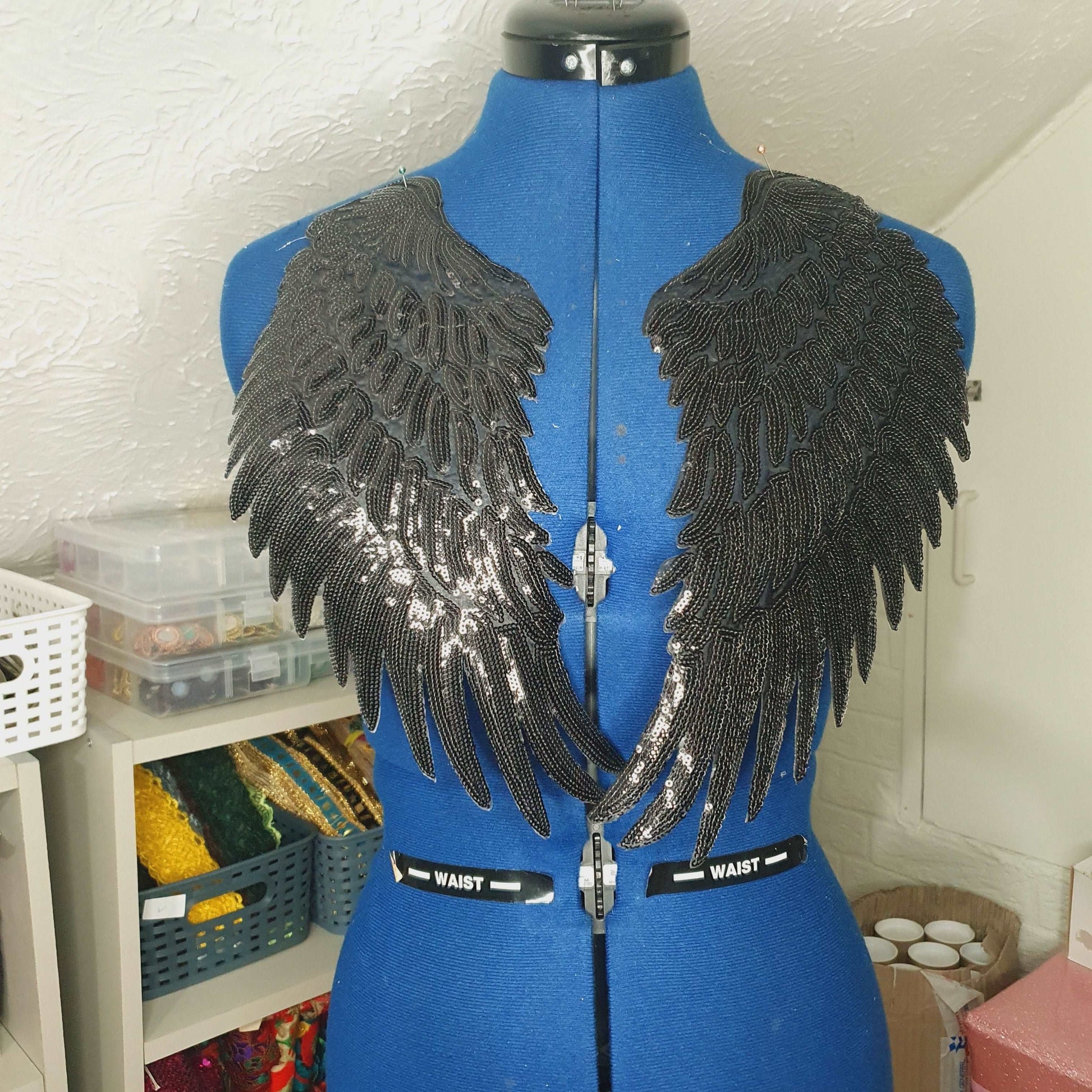 1x black sequin WING hot-fix applique XL