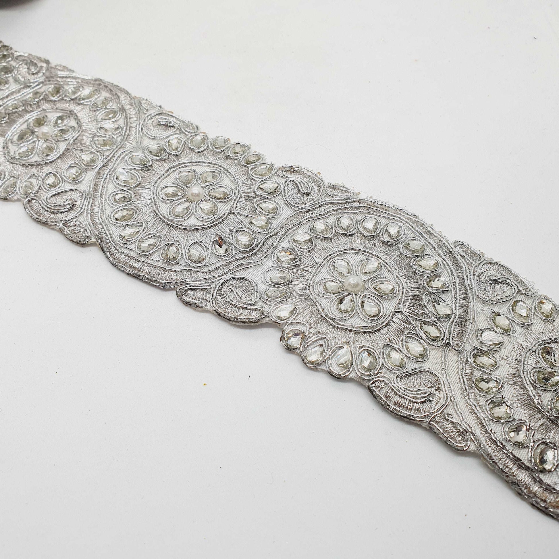 1m 6cm Metallic silver lace applique with pearls and crystals