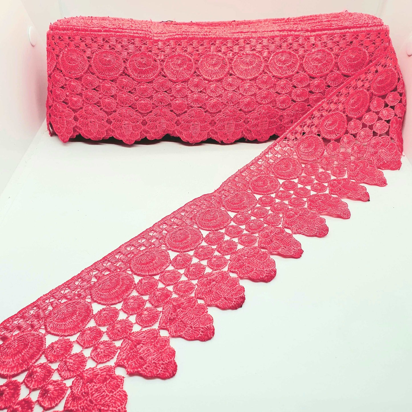 1m 9cm Rose pink guipure venise embroidered lace trim