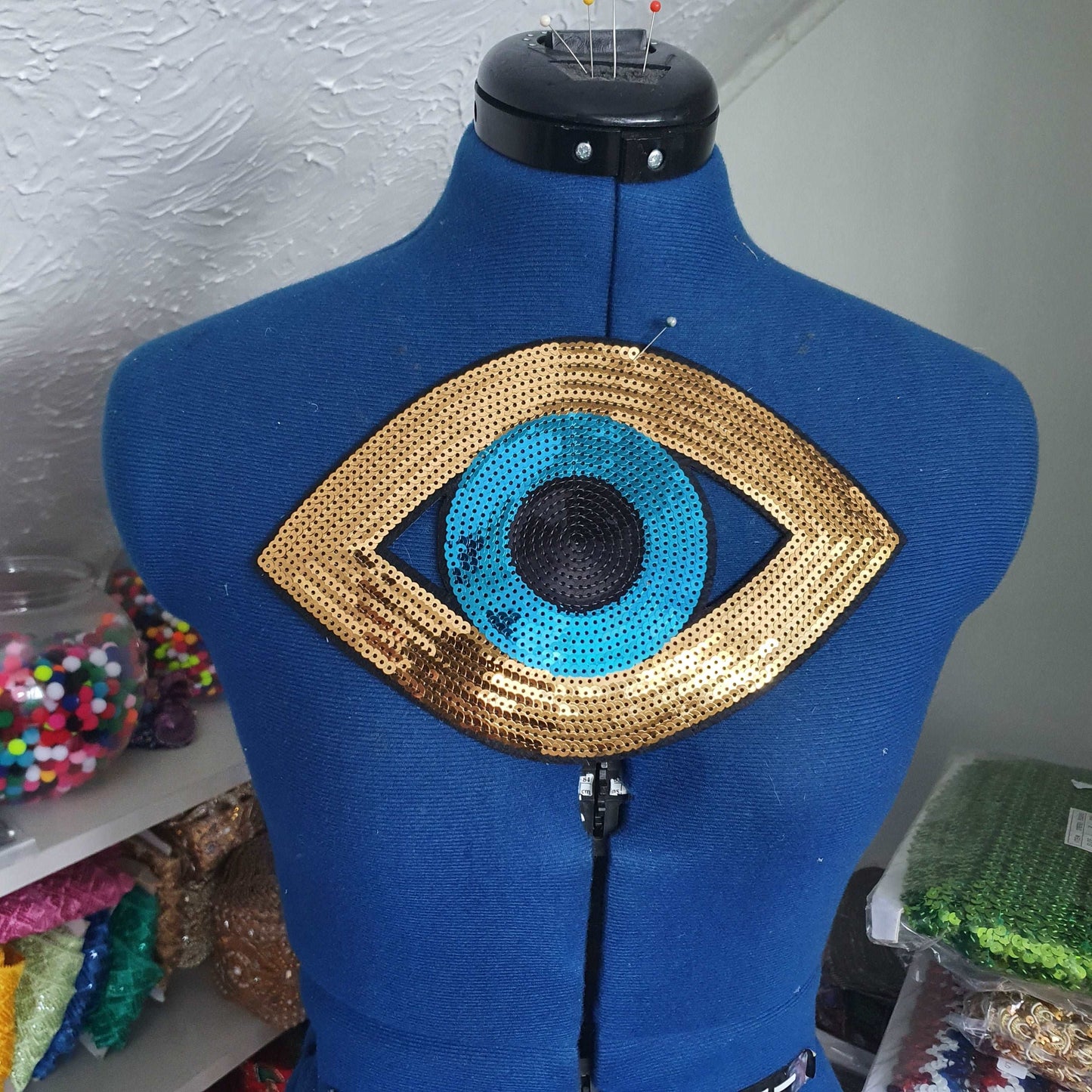 1x Turkish evil eye/ nazar sequin applique iron on/ Hot-Fix