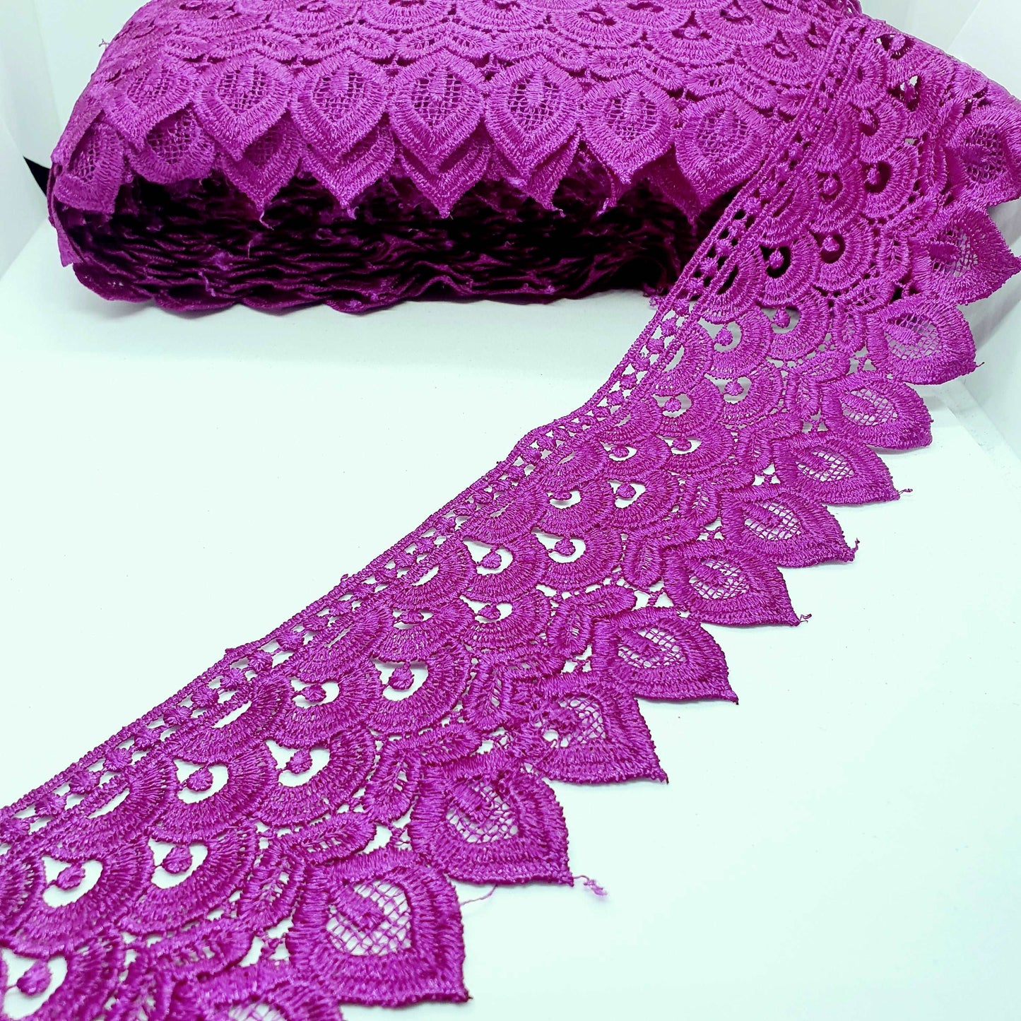 1m 8.5cm fuschia purple guipure venise embroidered lace trim