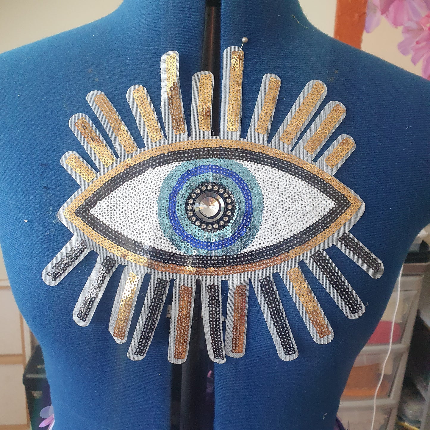 1x Turkish evil eye/ nazar jewel sequin applique HOT-FIX