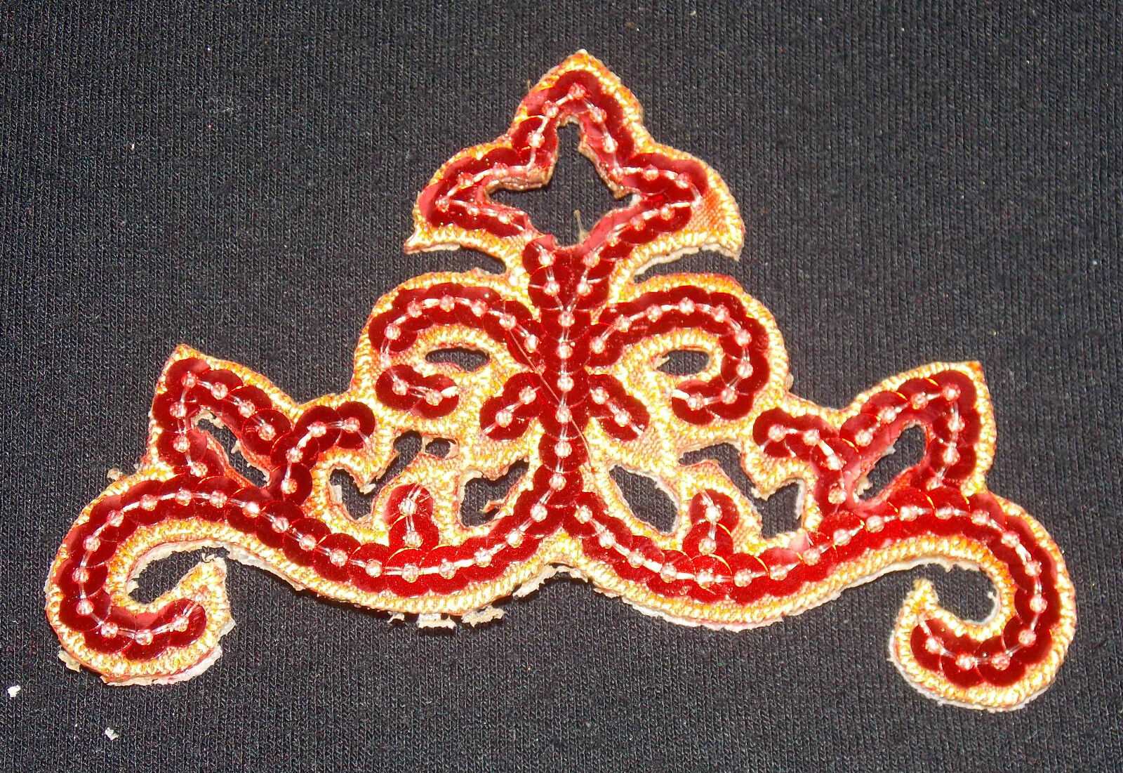 1x red sequin applique HOT-FIX 6cm