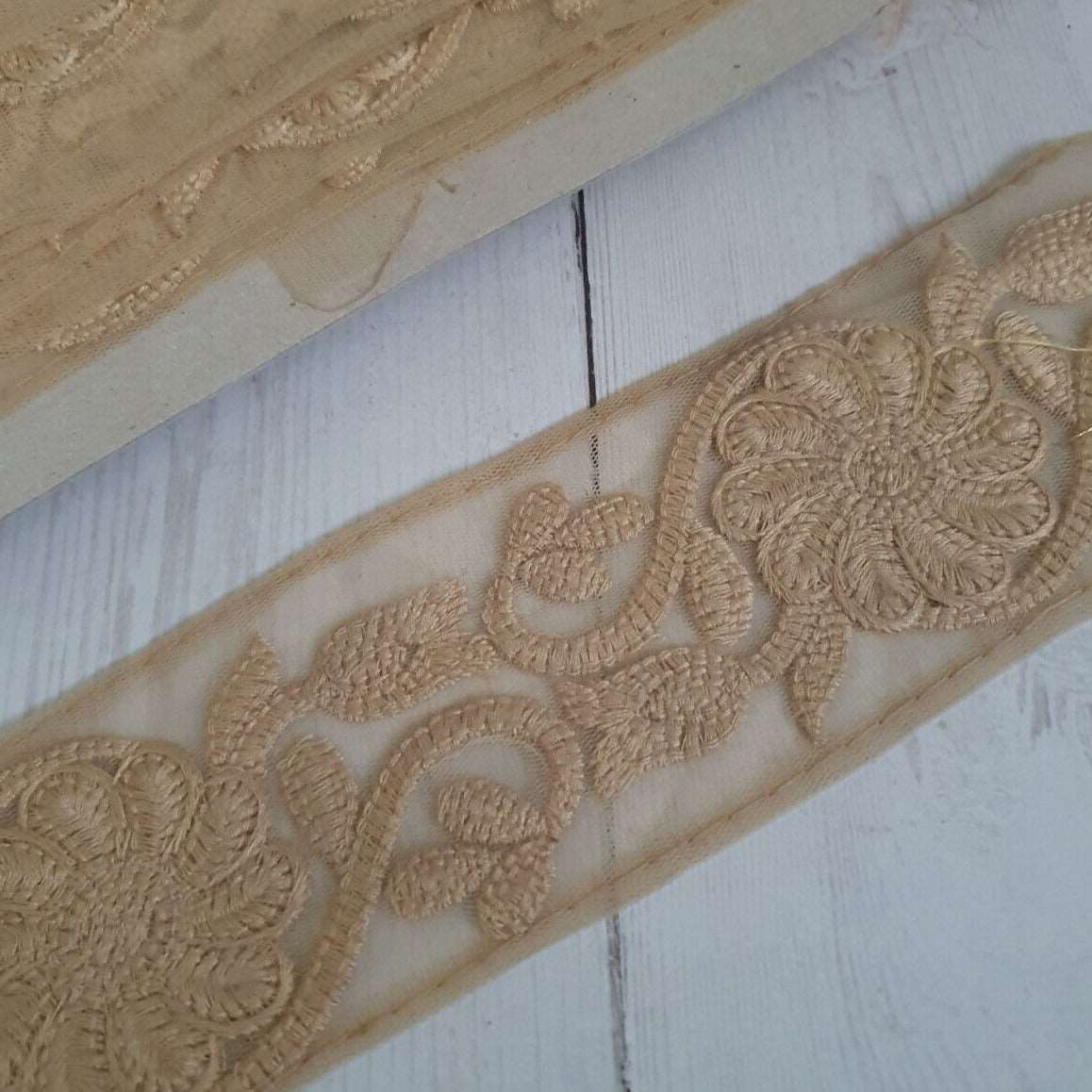 1m 6cm cream beige embroidered lace ribbon