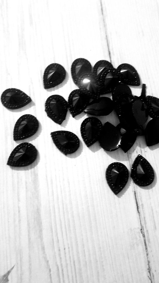 10x 18mm black textured acrylic sew on rhinestone gem pear drop