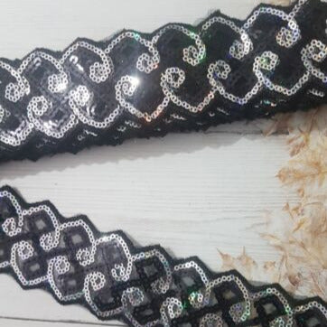 1m 5cm net lace with black & silver hologram sequins