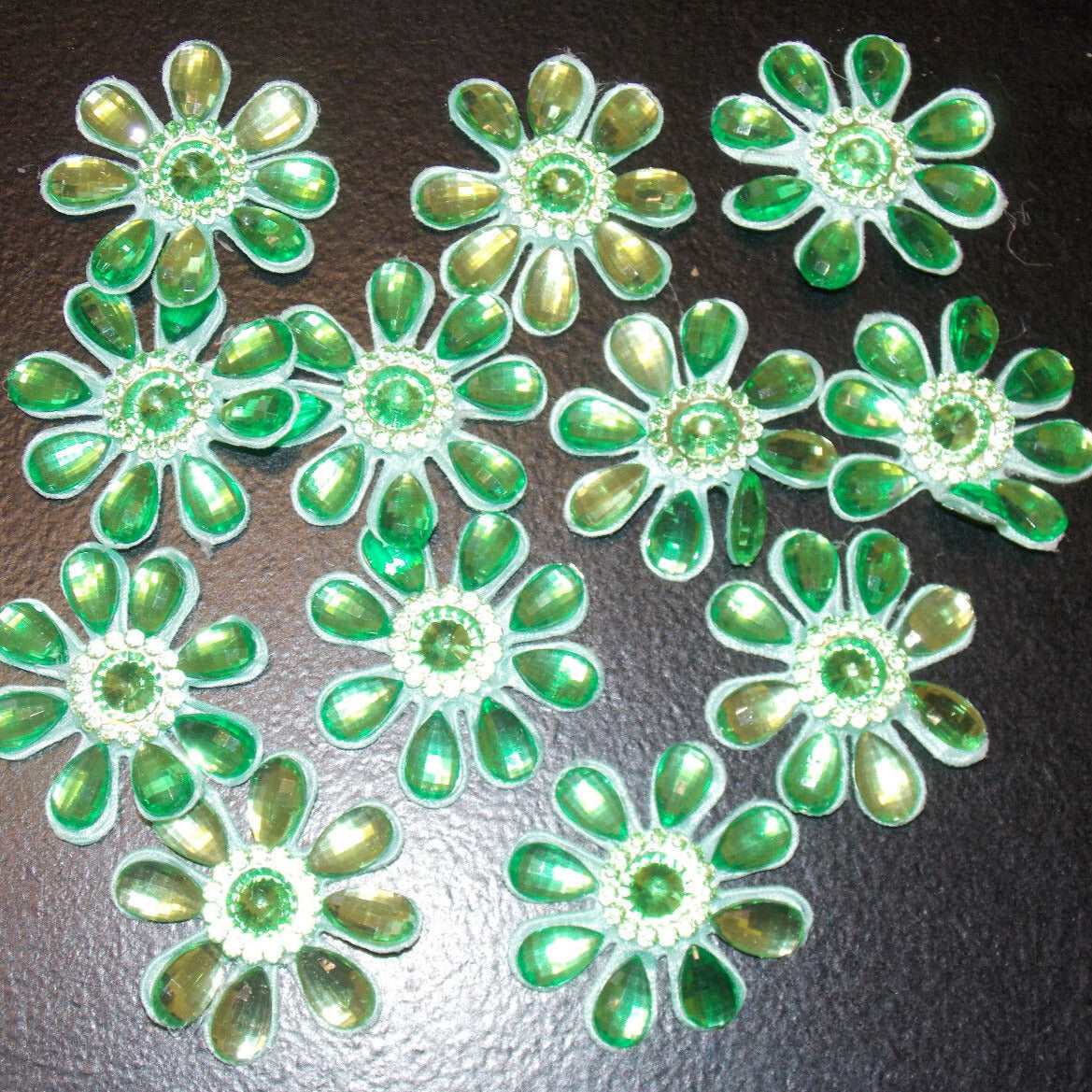 10x light green 4.5cm satin jewelled flower applique