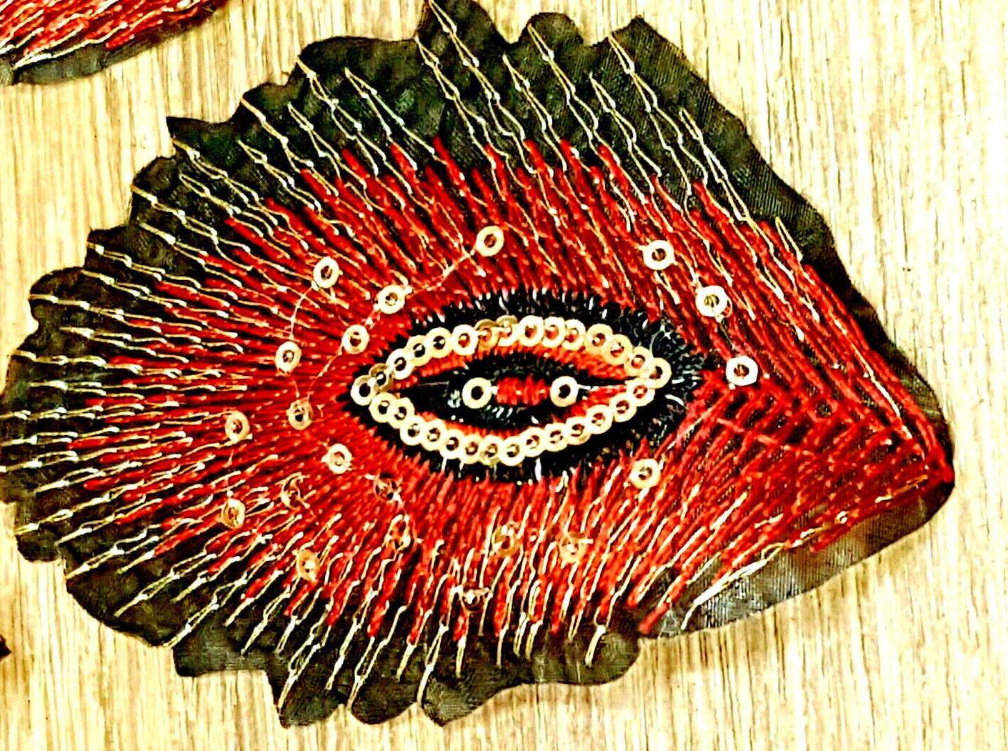 10x 10cm Red peacock feather hot-fix applique