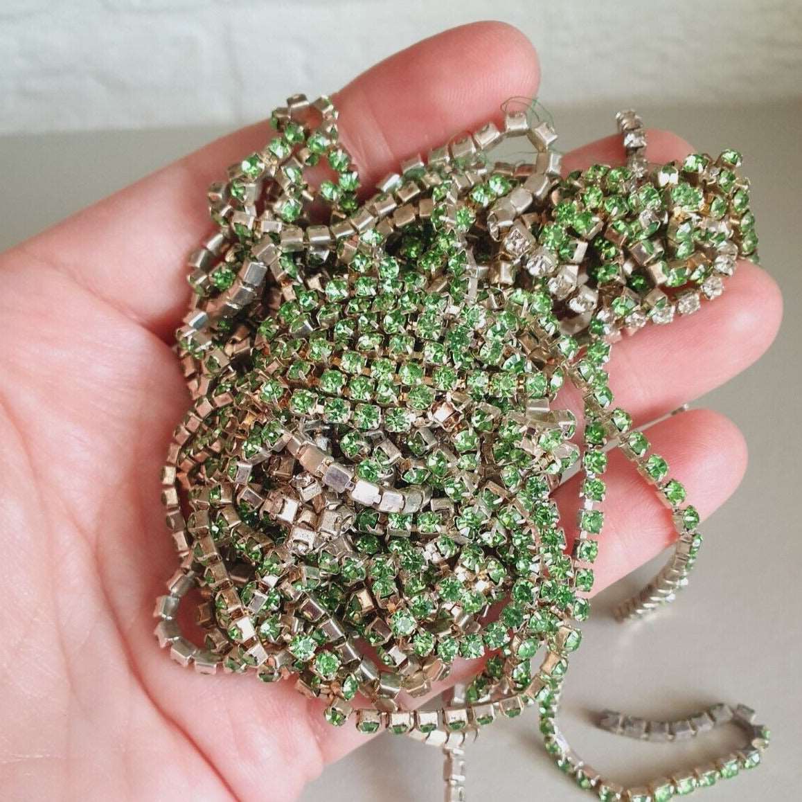 1m ss12/ 3mm close cup Crystal Rhinestone Chain PERIDOT GREEN