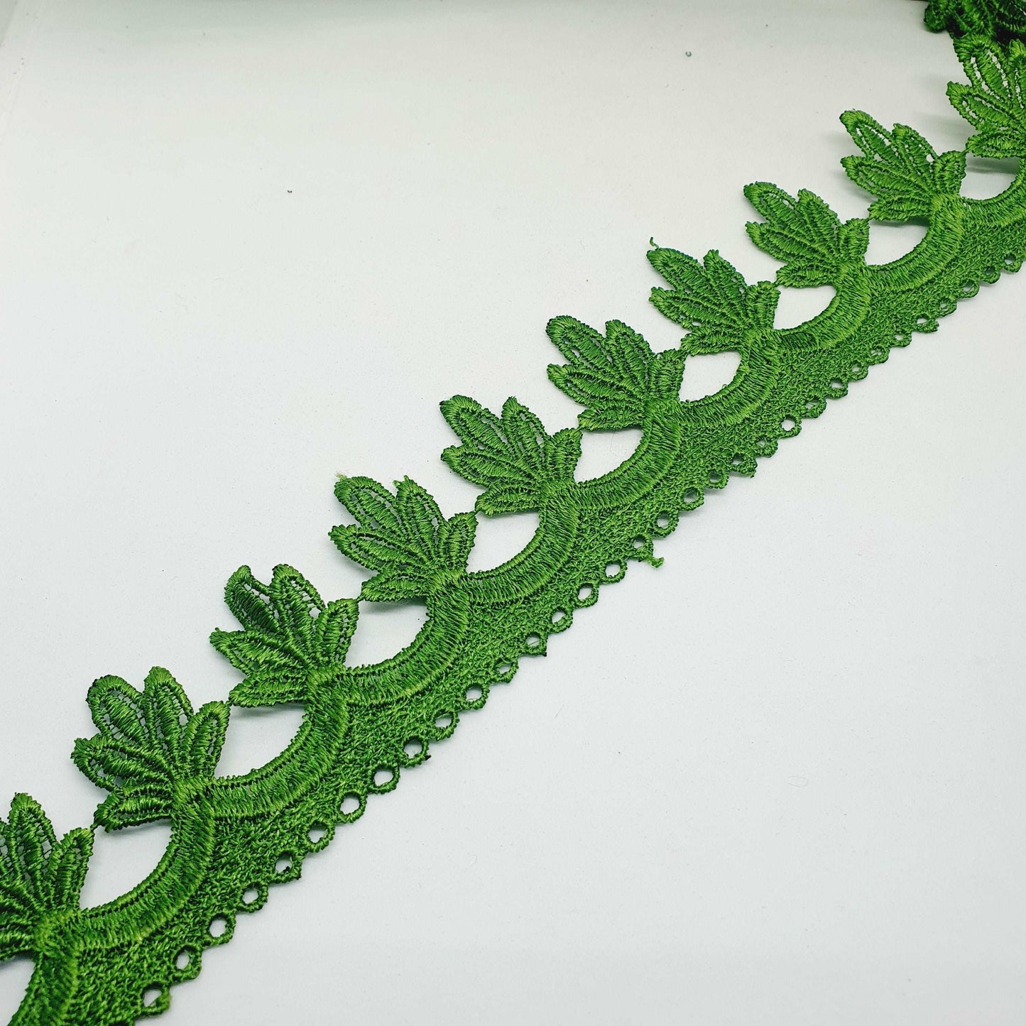 1m 5cm leaf green guipure venise embroidered lace trim