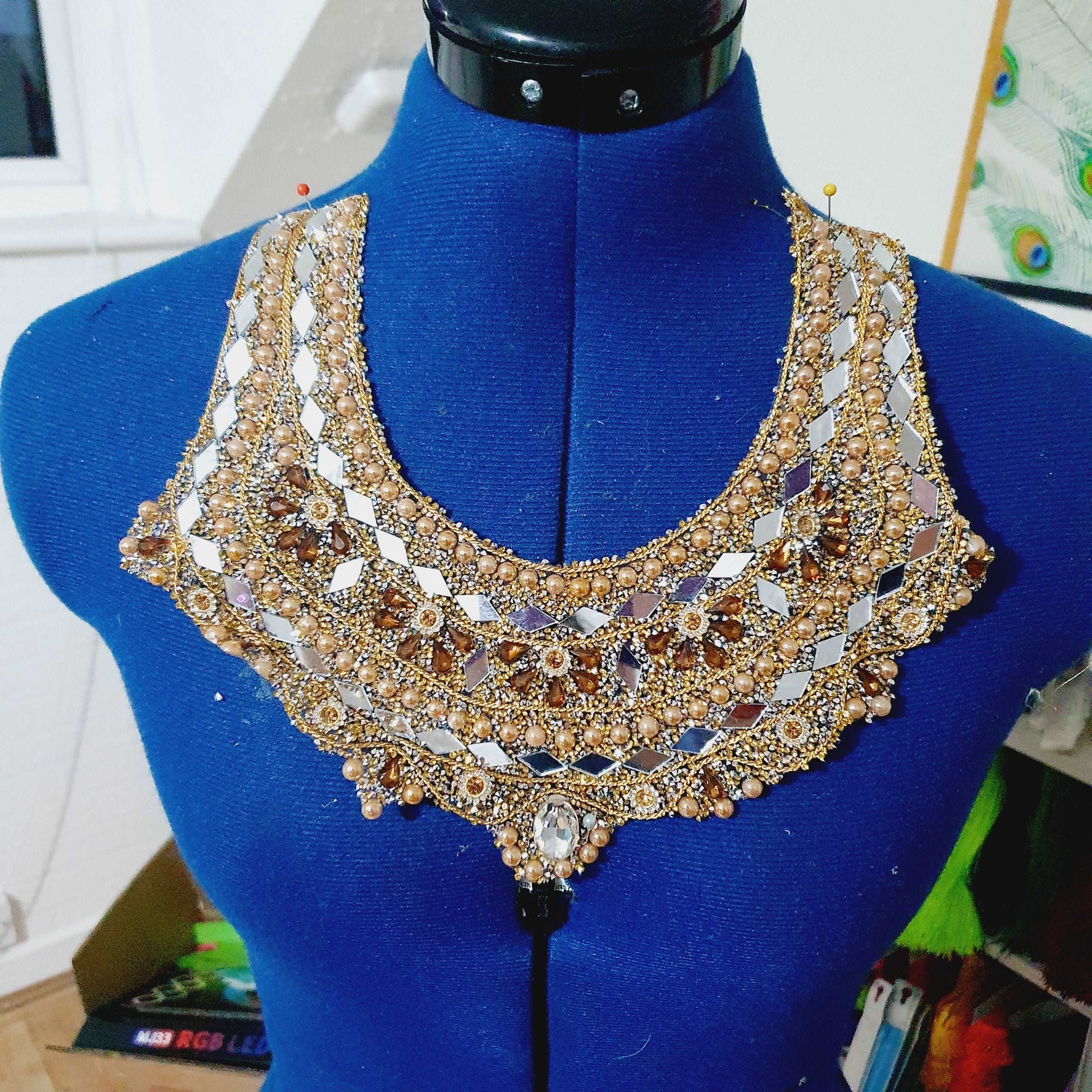 1x gold crystal hot fix applique collar/ neckline with mirror