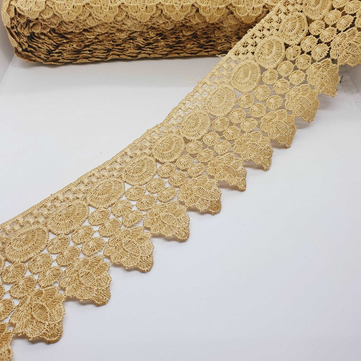 1m 9cm light gold guipure venise embroidered lace trim