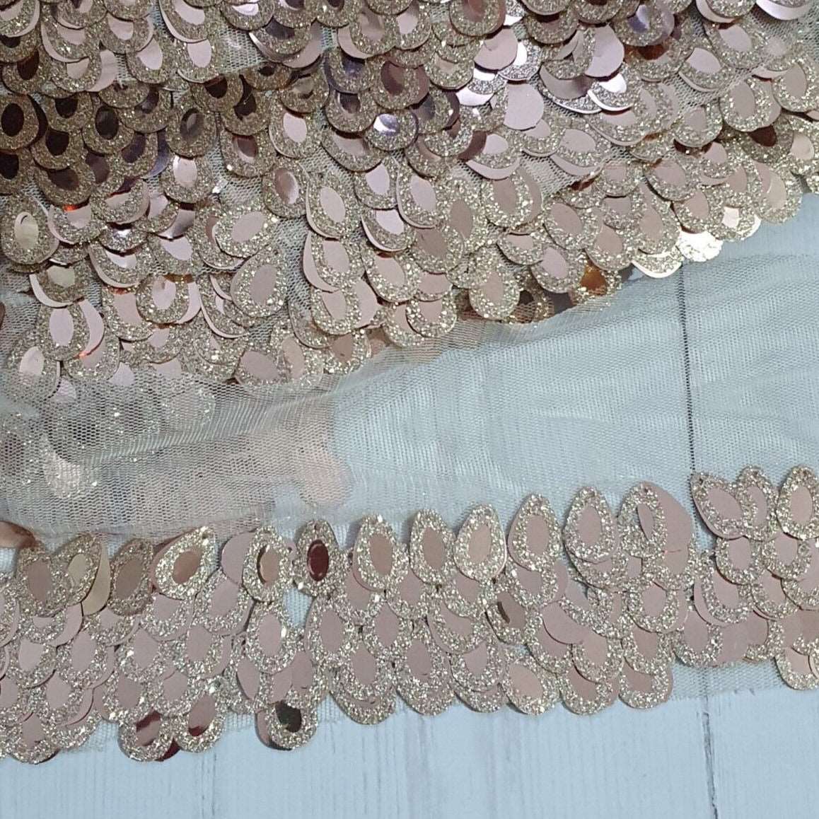 1m 5cm net lace with rose gold & rose gold glitter sequins